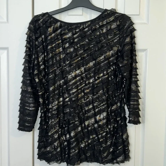 Elements Ruffled Top - Picture 4 of 5